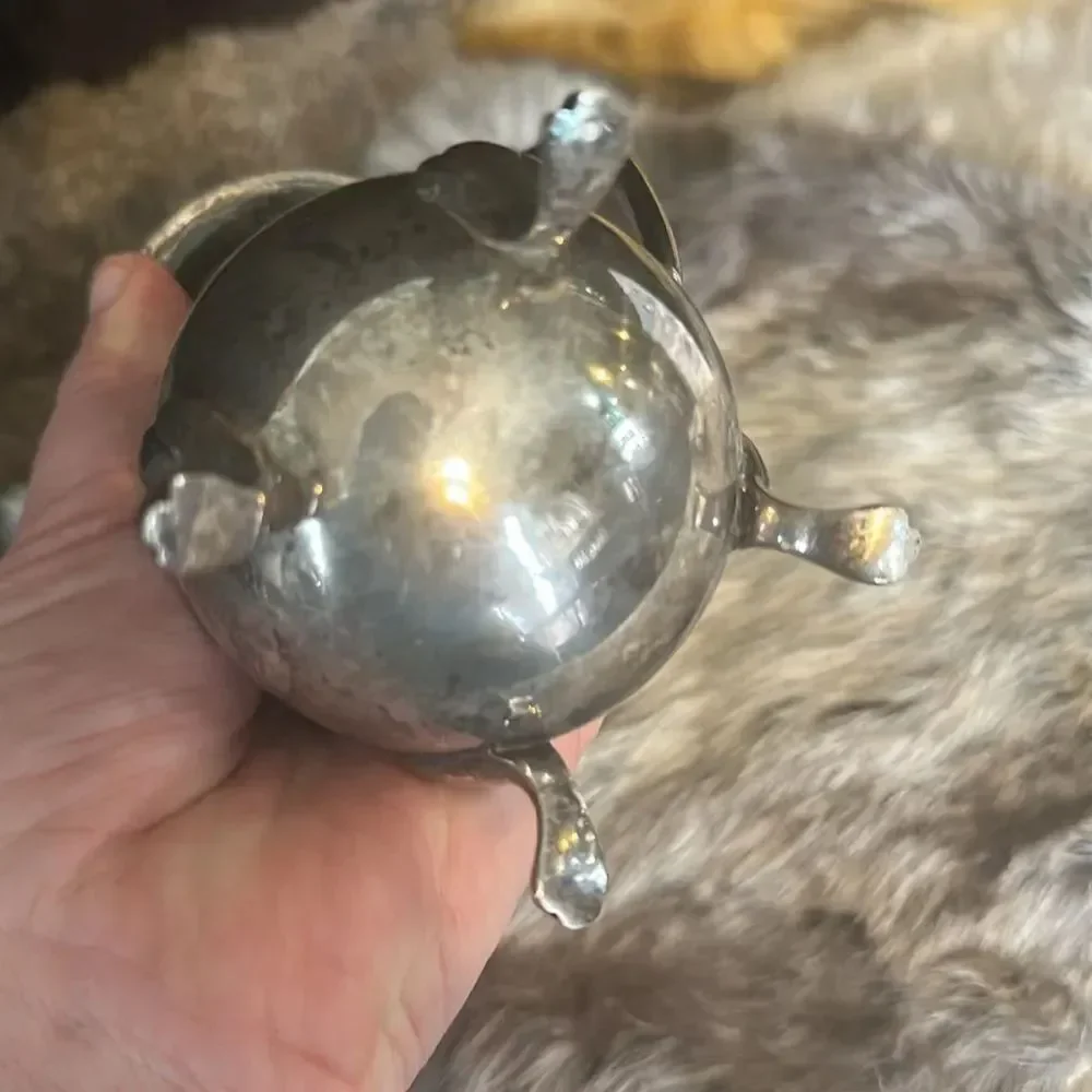 Vintage Silver creamer (6024B)